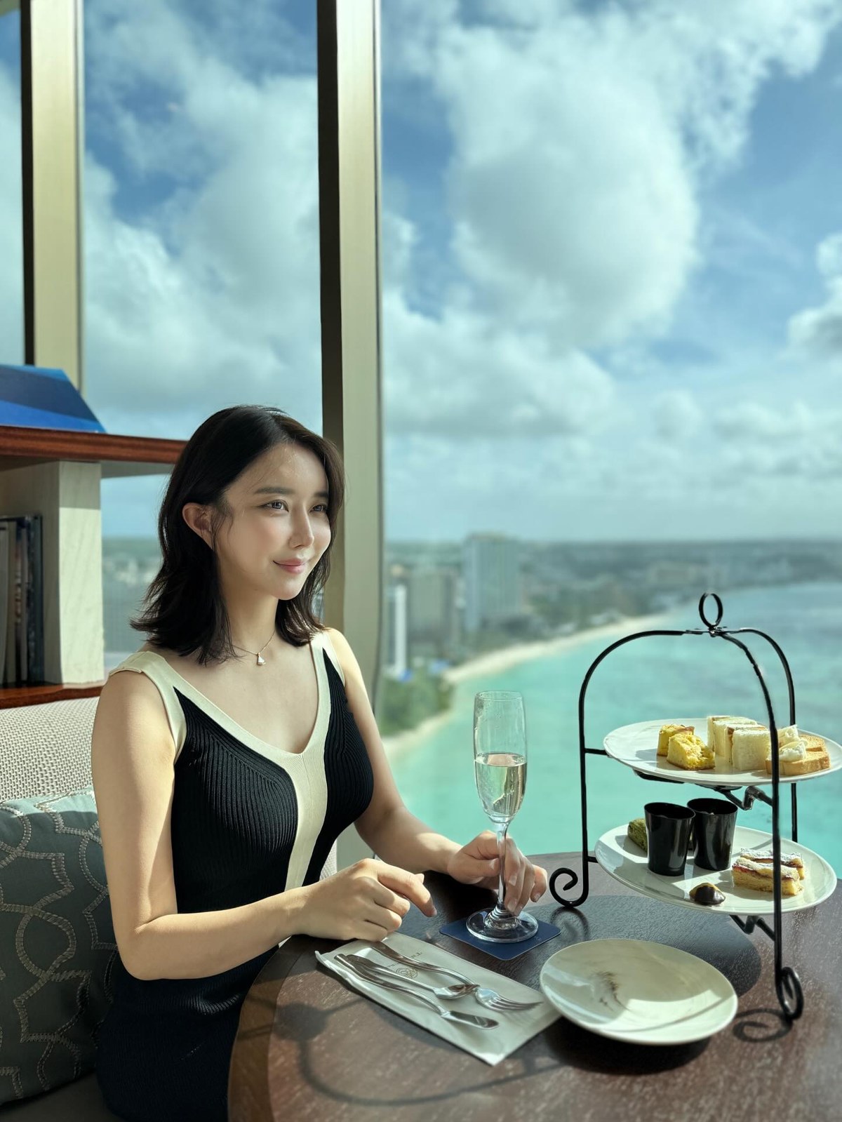 Dining & Hotels